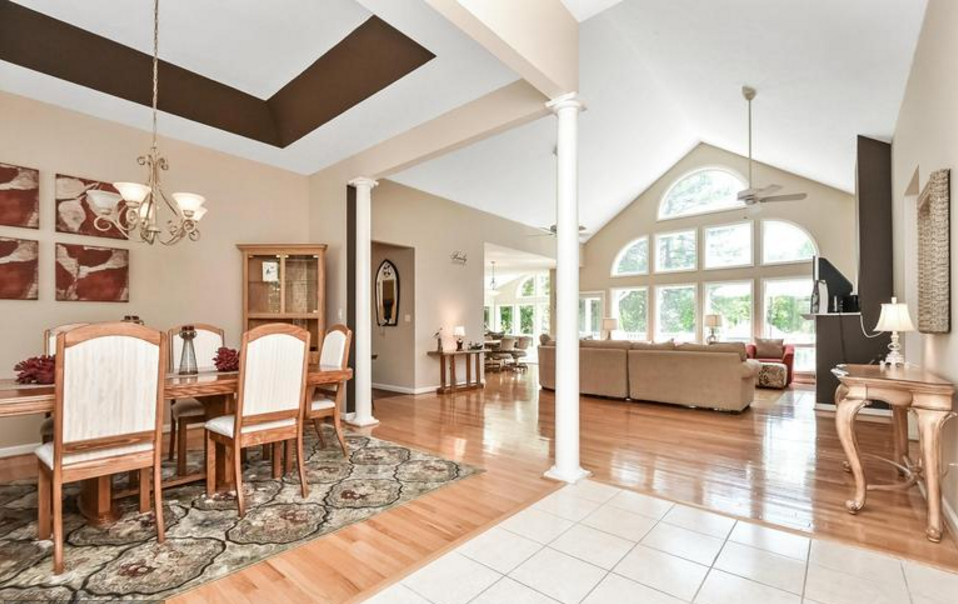 Beautiful Waterfront Home At Lake Anna Realtycoo