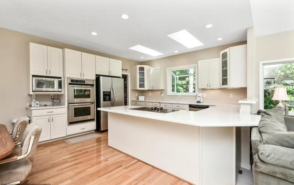 Beautiful Waterfront Home At Lake Anna Realtycoo